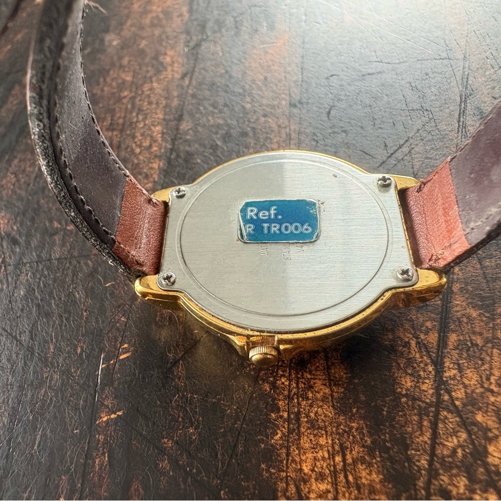 Gold Lorus Mickey Mouse Watch - Picture 3 of 6
